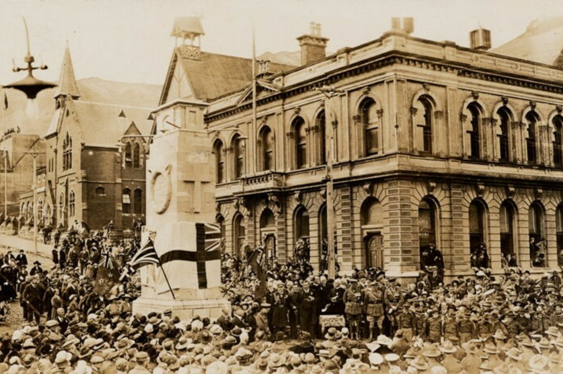 The unveiling of the Lyttelton Cenotaph on the corner of Oxford and London streets ANZAC Day 25th April 1923 Object 14625 167 crop